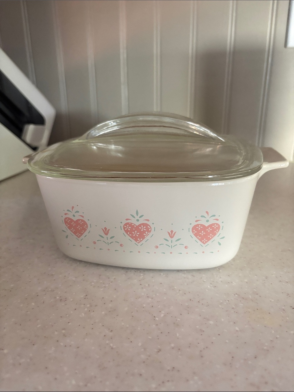 CorningWare Hearts Casserole Dish 1.5L with Lid – Vintage Floral Bakeware